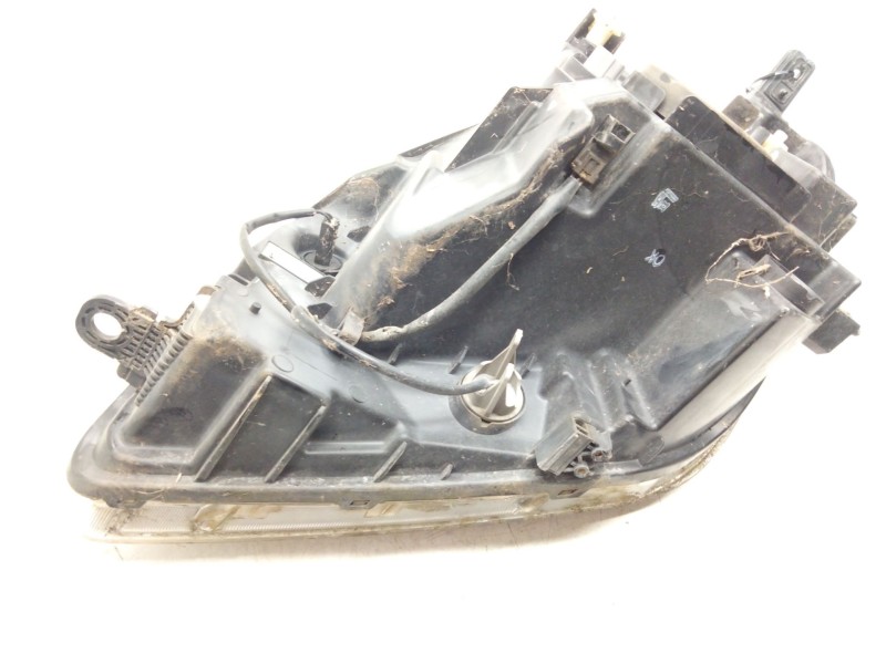 Recambio de faro derecho para chevrolet orlando ltz referencia OEM IAM   