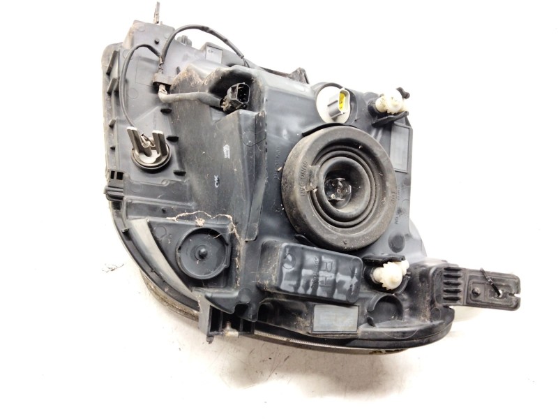 Recambio de faro derecho para chevrolet orlando ltz referencia OEM IAM   