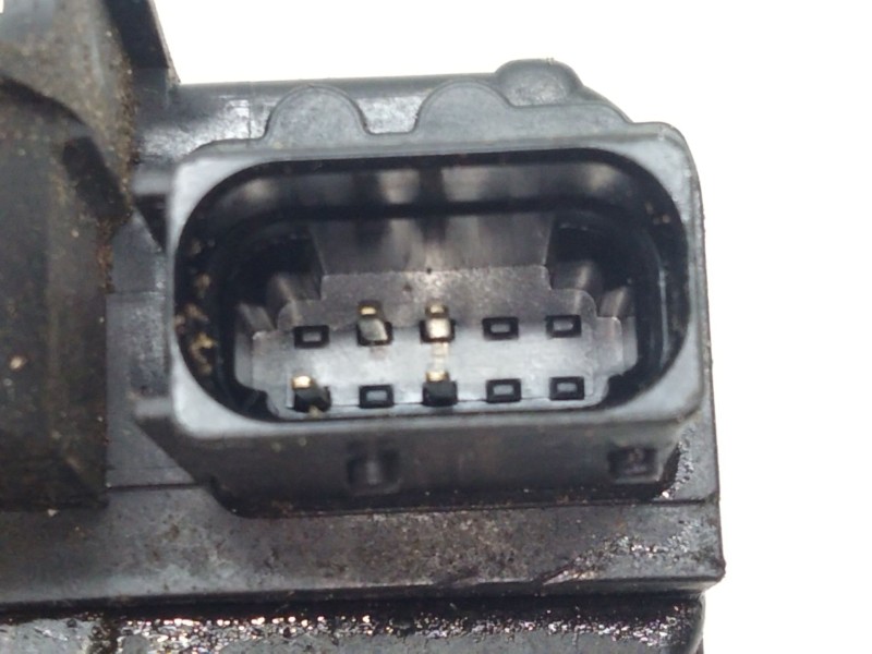 Recambio de cerradura puerta trasera izquierda para chevrolet orlando ltz referencia OEM IAM 135795547  