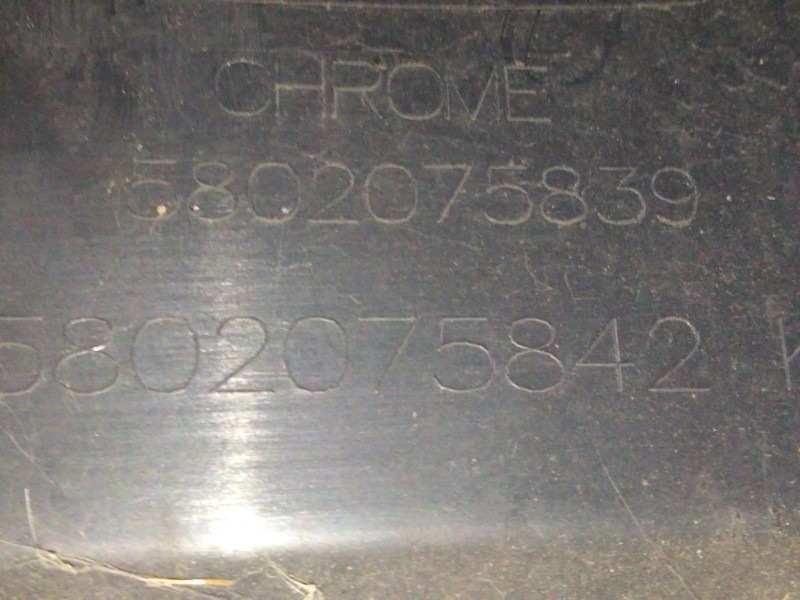 Recambio de rejilla delantera para iveco daily vi furgón 33s16, 35s16, 35c16, 40c16, 50c16 referencia OEM IAM   