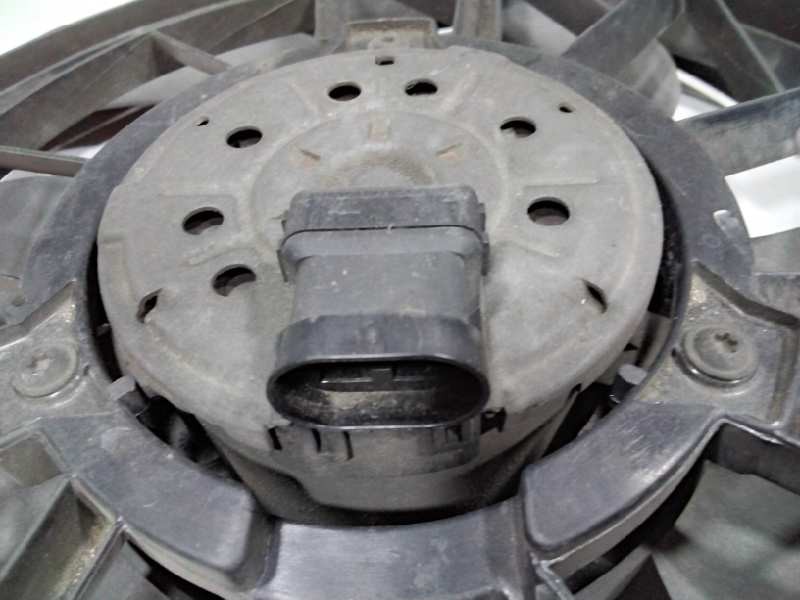 Recambio de electroventilador para renault kangoo (f/kc0) rn/alap modell (kcoa/c/d/e/h/u) referencia OEM IAM 3135103385  