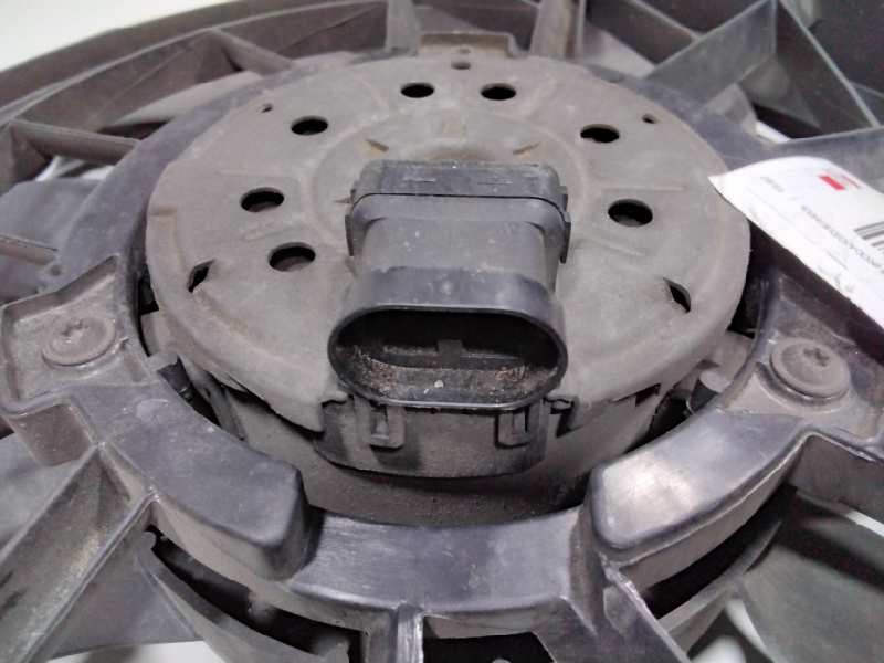 Recambio de electroventilador para renault kangoo (f/kc0) rn/alap modell (kcoa/c/d/e/h/u) referencia OEM IAM 3135103385  