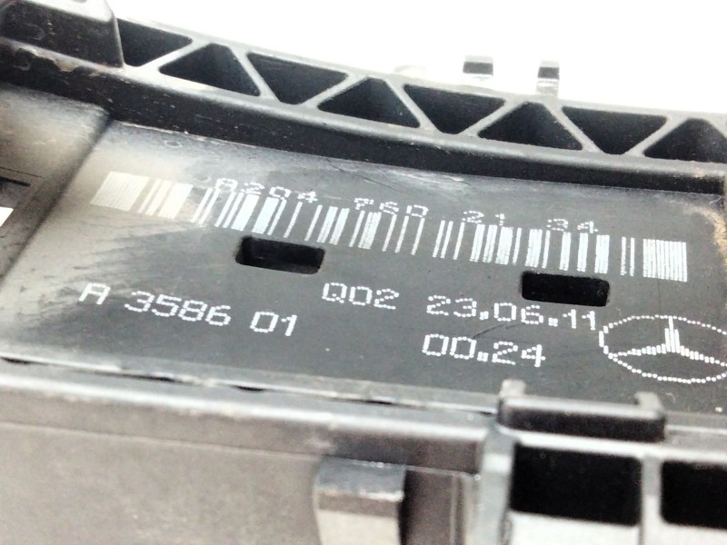 Recambio de maneta exterior trasera izquierda para mercedes-benz clase e (w212) e 350 cdi (212.023) referencia OEM IAM A02047602