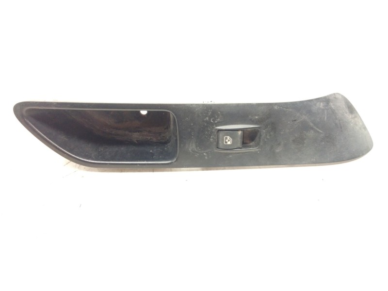 Recambio de mando elevalunas delantero derecho para iveco daily vi furgón 33s16, 35s16, 35c16, 40c16, 50c16 referencia OEM IAM  