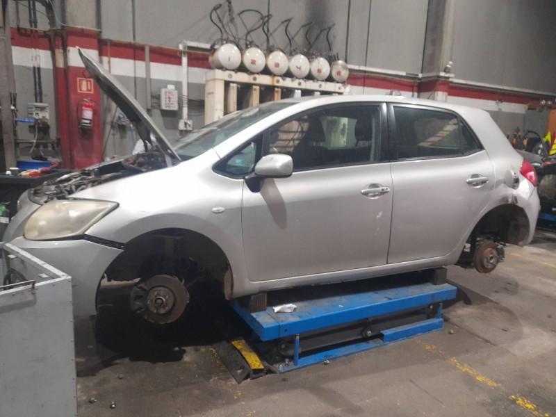 toyota auris (_e15_) del año 2007