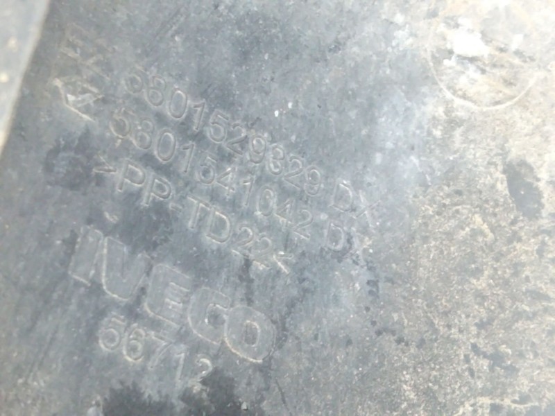 Recambio de puntera paragolpes trasera derecha para iveco daily vi furgón 33s16, 35s16, 35c16, 40c16, 50c16 referencia OEM IAM 5