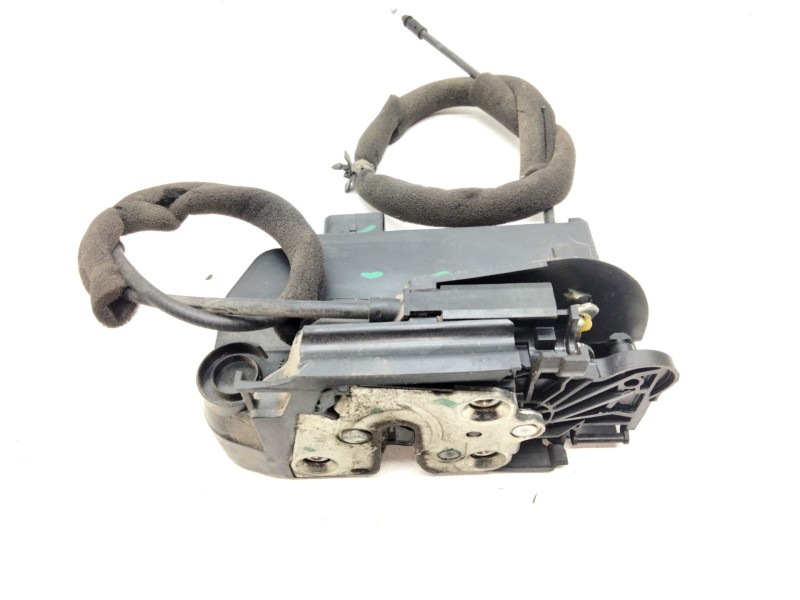 Recambio de cerradura puerta delantera derecha para iveco daily vi furgón 33s16, 35s16, 35c16, 40c16, 50c16 referencia OEM IAM 5