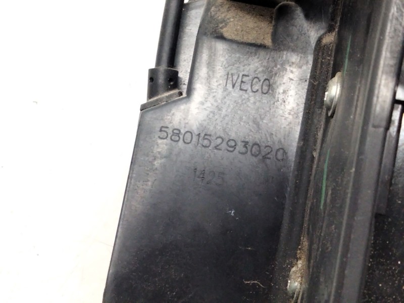 Recambio de cerradura puerta delantera derecha para iveco daily vi furgón 33s16, 35s16, 35c16, 40c16, 50c16 referencia OEM IAM 5