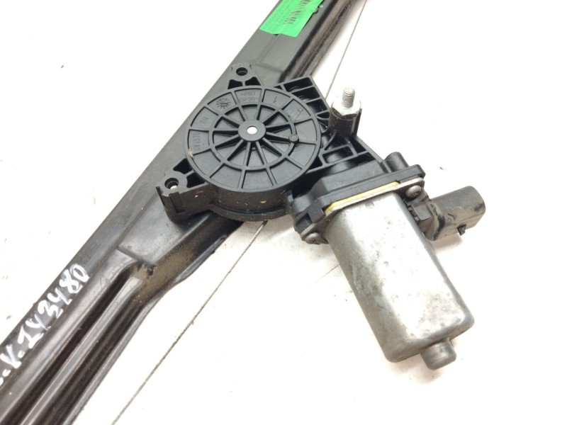 Recambio de elevalunas delantero derecho para iveco daily vi furgón 33s16, 35s16, 35c16, 40c16, 50c16 referencia OEM IAM 4005171