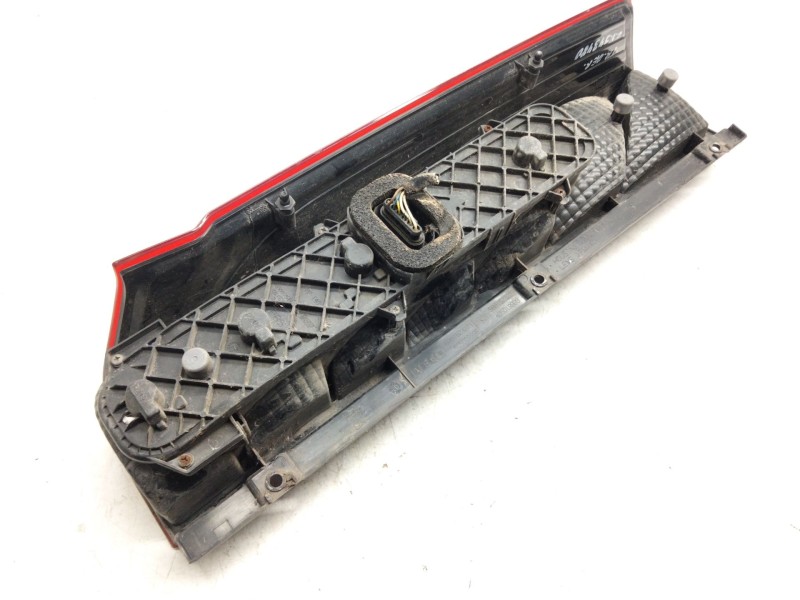 Recambio de piloto trasero derecho para iveco daily vi furgón 33s16, 35s16, 35c16, 40c16, 50c16 referencia OEM IAM 5801523221  