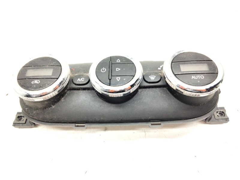 Recambio de mando climatizador para iveco daily vi furgón 33s16, 35s16, 35c16, 40c16, 50c16 referencia OEM IAM 5801640589  