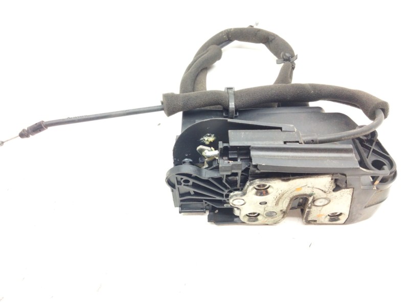 Recambio de cerradura puerta delantera izquierda para iveco daily vi furgón 33s16, 35s16, 35c16, 40c16, 50c16 referencia OEM IAM