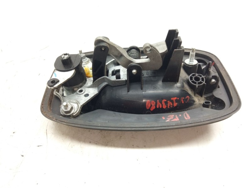 Recambio de maneta exterior delantera izquierda para iveco daily vi furgón 33s16, 35s16, 35c16, 40c16, 50c16 referencia OEM IAM 