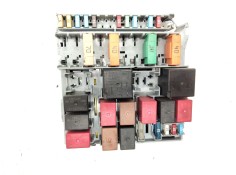 Recambio de caja fusibles para iveco daily vi furgón 33s16, 35s16, 35c16, 40c16, 50c16 referencia OEM IAM 51905216   2