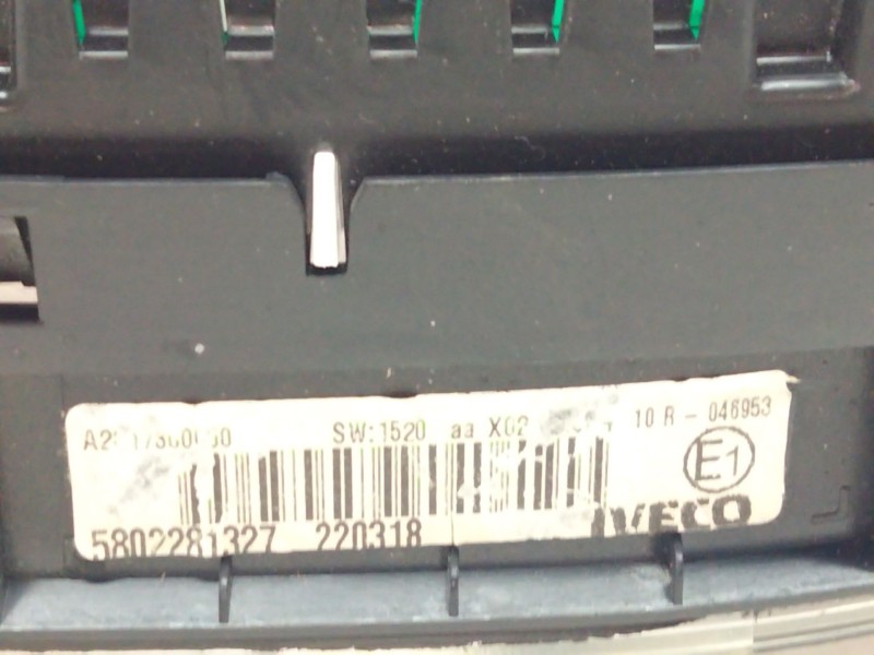 Recambio de cuadro instrumentos para iveco daily vi furgón 33s16, 35s16, 35c16, 40c16, 50c16 referencia OEM IAM 5802281327  