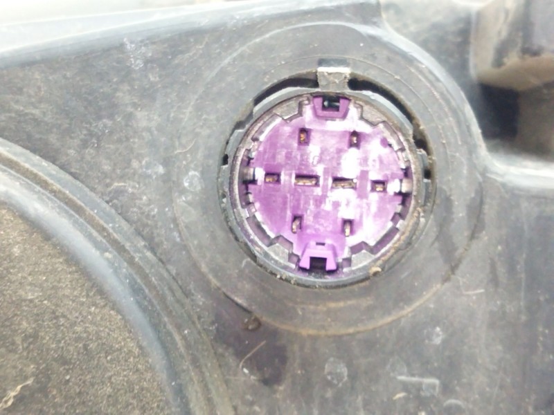 Recambio de faro derecho para iveco daily vi furgón 33s16, 35s16, 35c16, 40c16, 50c16 referencia OEM IAM 5801473749  