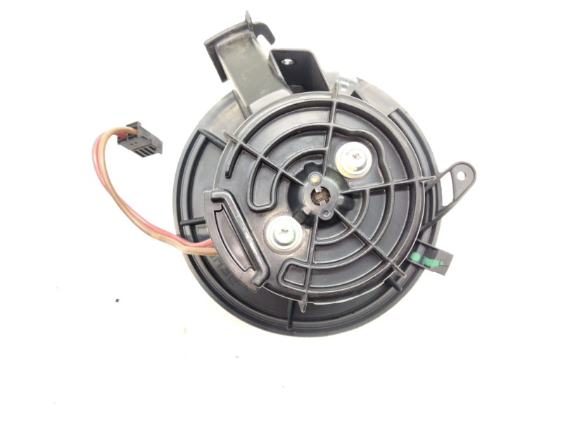 Recambio de motor calefaccion para mercedes-benz clase e (w212) e 350 cdi (212.023) referencia OEM IAM V7771001  