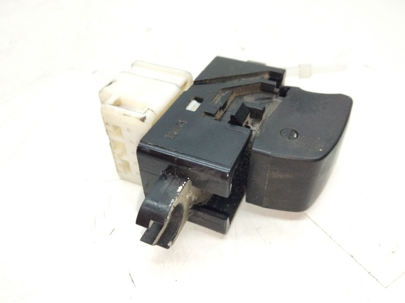 Recambio de mando elevalunas trasero izquierdo para nissan x-trail (t30) dci cat referencia OEM IAM   