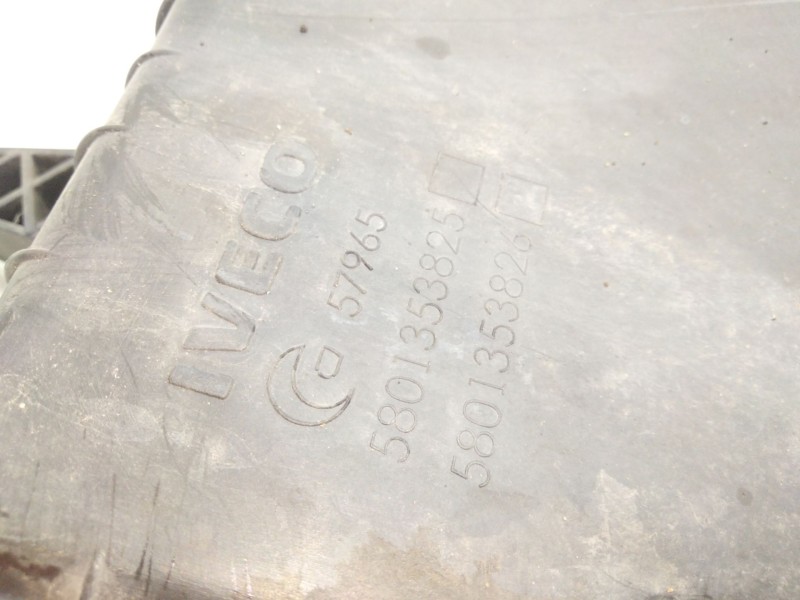 Recambio de caja filtro de aire para iveco daily vi furgón 33s16, 35s16, 35c16, 40c16, 50c16 referencia OEM IAM 5801353825  