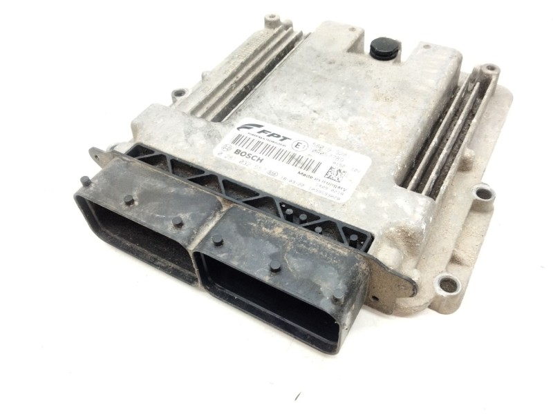 Recambio de centralita motor uce para iveco daily vi furgón 33s16, 35s16, 35c16, 40c16, 50c16 referencia OEM IAM   