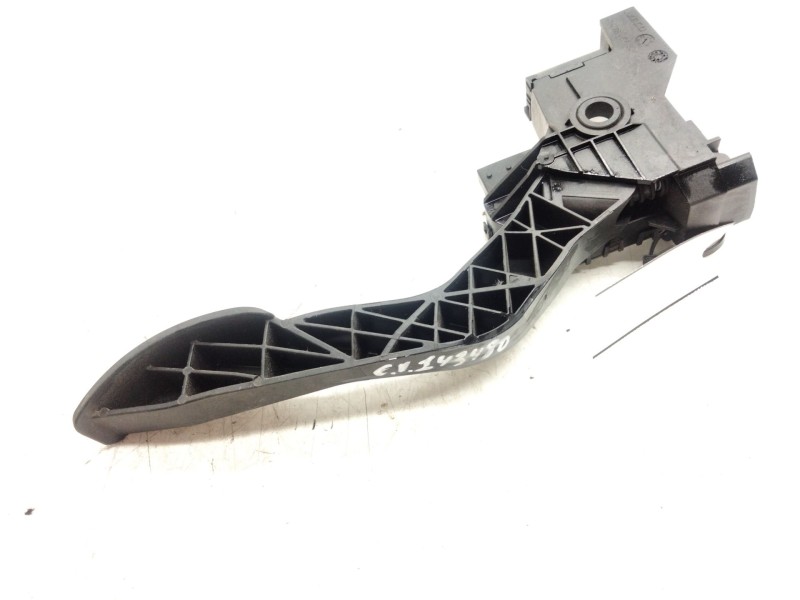 Recambio de pedal acelerador para iveco daily vi furgón 33s16, 35s16, 35c16, 40c16, 50c16 referencia OEM IAM 5801443490  