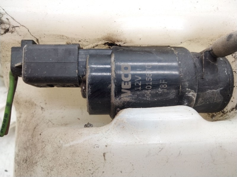 Recambio de deposito limpia para iveco daily vi furgón 33s16, 35s16, 35c16, 40c16, 50c16 referencia OEM IAM   