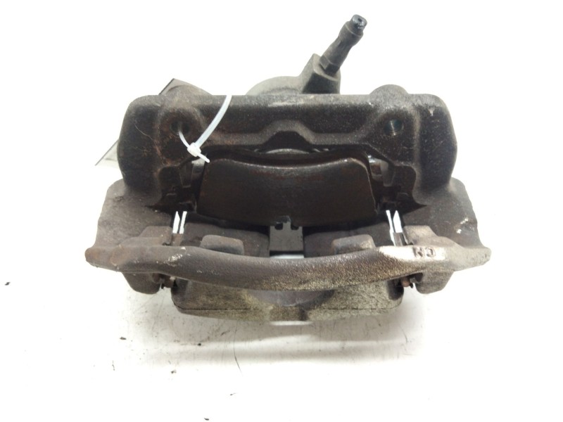 Recambio de pinza freno delantera izquierda para mercedes-benz clase clk (w209) coupe 270 cdi (209.316) referencia OEM IAM 68697