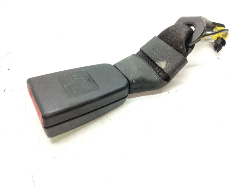 Recambio de enganche cinturon trasero central para mercedes-benz clase e (w212) e 350 cdi (212.023) referencia OEM IAM A21286004