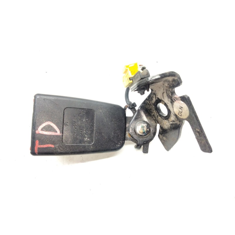 Recambio de enganche cinturon trasero derecho para mercedes-benz clase e (w212) e 350 cdi (212.023) referencia OEM IAM 34022729C
