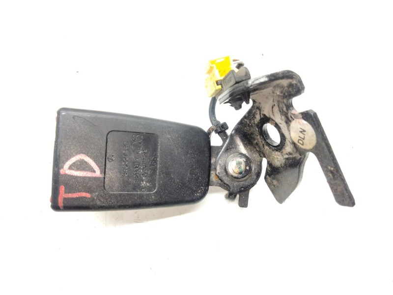 Recambio de enganche cinturon trasero derecho para mercedes-benz clase e (w212) e 350 cdi (212.023) referencia OEM IAM 34022729C