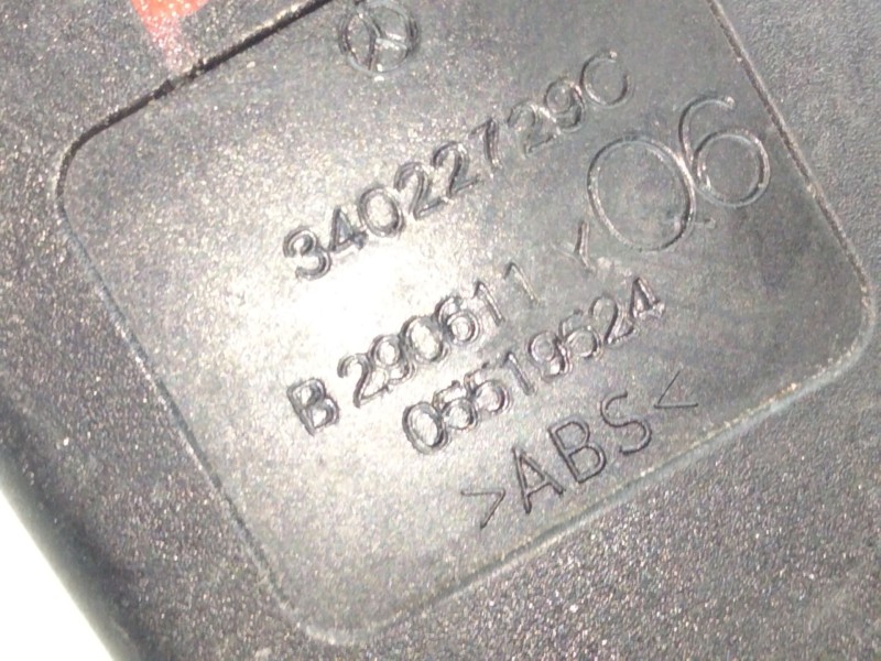 Recambio de enganche cinturon trasero derecho para mercedes-benz clase e (w212) e 350 cdi (212.023) referencia OEM IAM 34022729C