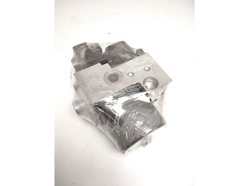 Recambio de centralita abs para nissan terrano/terrano.ii (r20) referencia OEM IAM 0265215457  