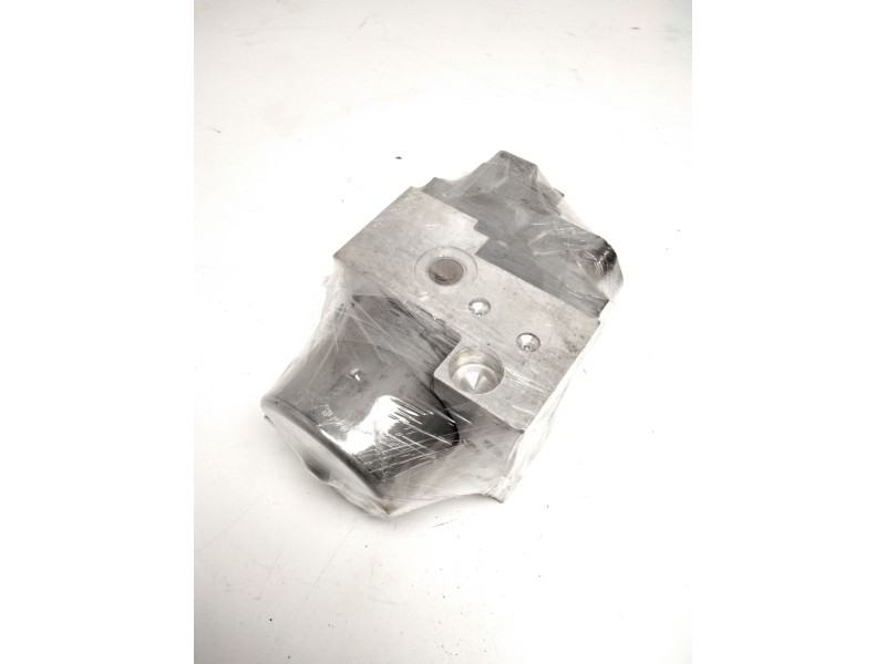 Recambio de centralita abs para nissan terrano (wd21) referencia OEM IAM 0265215457 DEFECTUOSO 