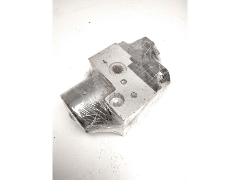 Recambio de centralita abs para nissan terrano (wd21) referencia OEM IAM 0265215457 DEFECTUOSO 