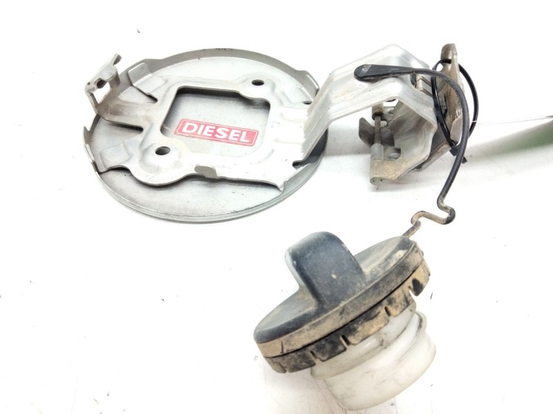 Recambio de tapa exterior combustible para toyota auris (_e15_) 2.0 d-4d (ade150_) referencia OEM IAM   