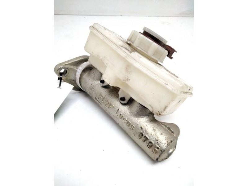 Recambio de bomba freno para land rover 109 santana referencia OEM IAM F2CF 0795 LUCAS