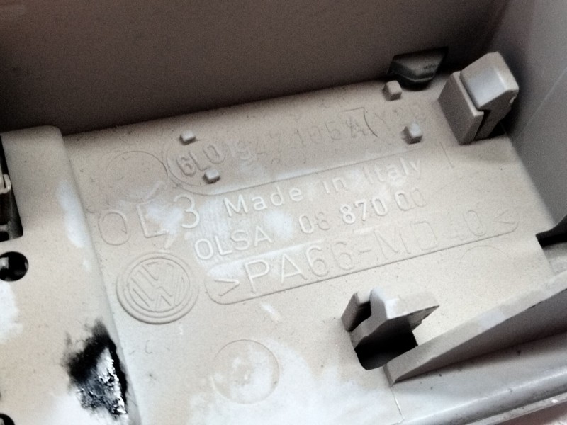 Recambio de luz interior para seat ibiza iii (6l1) 1.9 tdi referencia OEM IAM 6L0947105A  