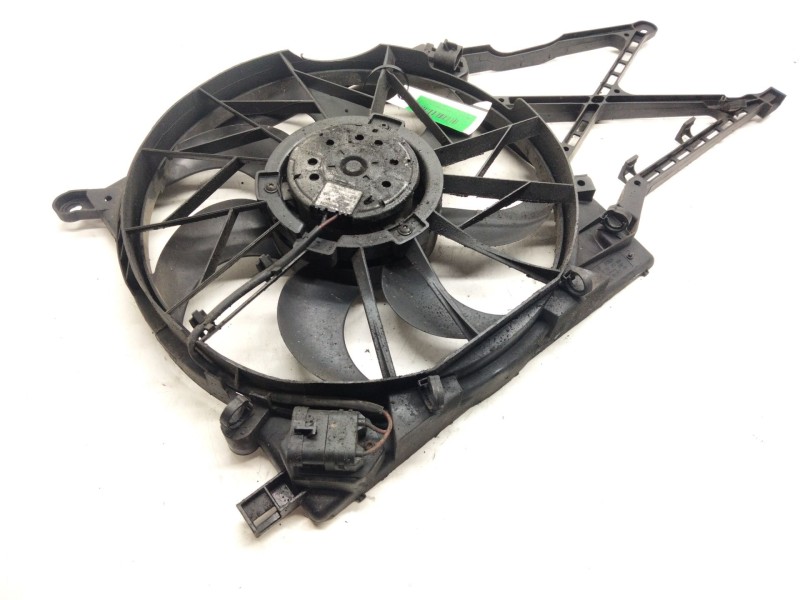 Recambio de electroventilador para opel astra g fastback (t98) 2.0 dti 16v (f08, f48) referencia OEM IAM 90572755 0130303836 
