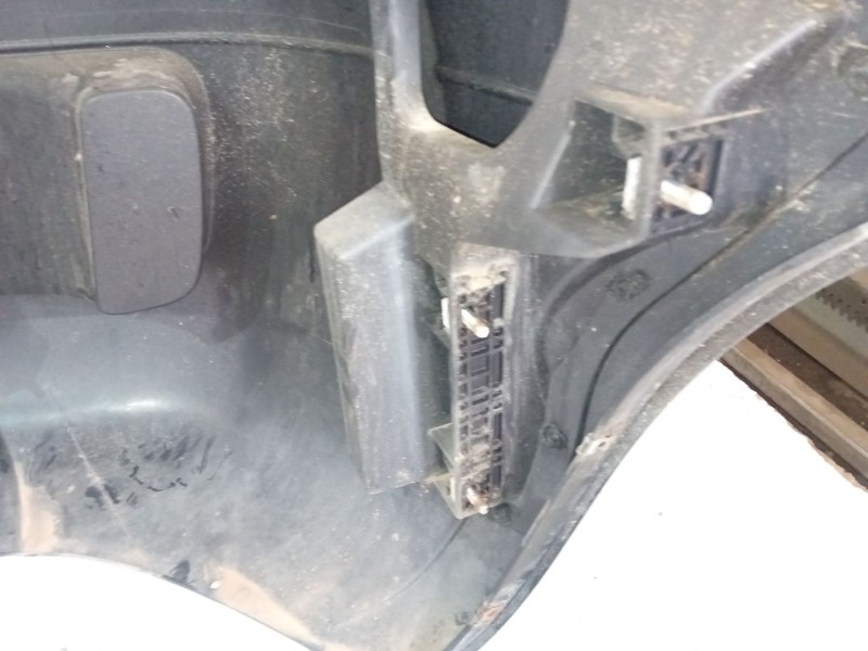 Recambio de paragolpes delantero para iveco daily iv furgón 35c14 gv, 35c14 gv/p, 35s14 gv, 35s14 gv/p referencia OEM IAM   