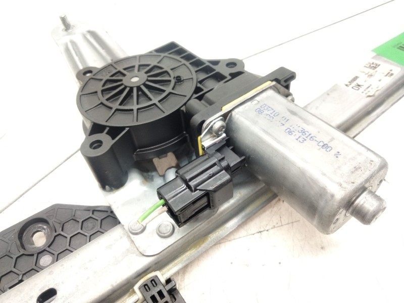 Recambio de elevalunas trasero derecho para dacia logan mcv ii stepway referencia OEM IAM 827206057R  