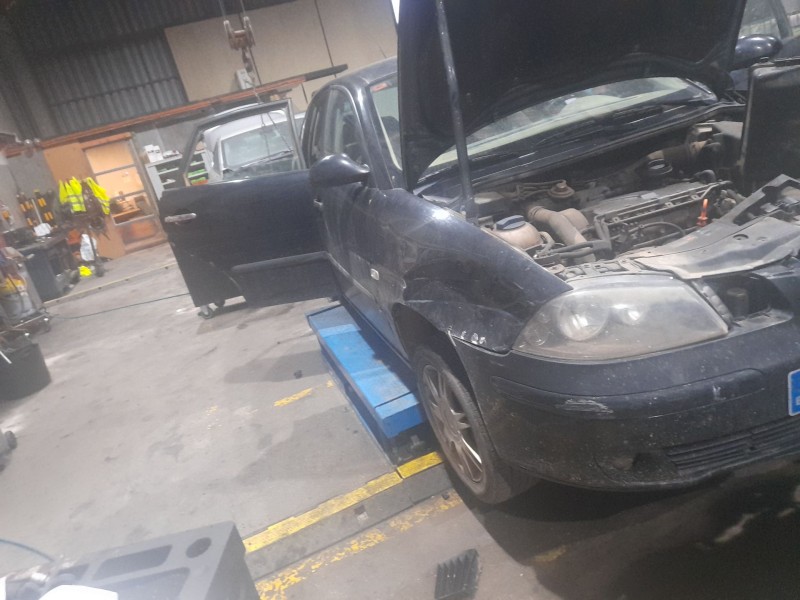 seat ibiza iii (6l1) del año 2004