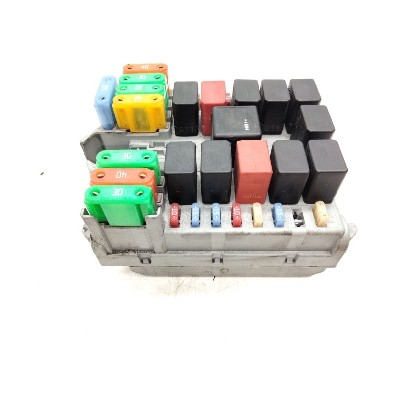 Recambio de caja fusibles para iveco daily iv furgón 35c14 gv, 35c14 gv/p, 35s14 gv, 35s14 gv/p referencia OEM IAM 5801294545  