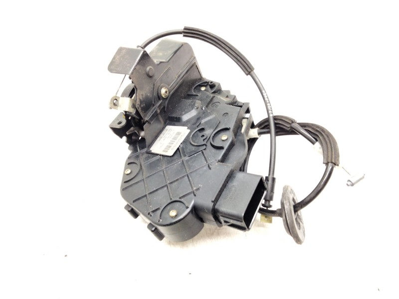 Recambio de cerradura puerta delantera derecha para land rover discovery iii (l319) 2.7 td 4x4 referencia OEM IAM FQJ000203D  