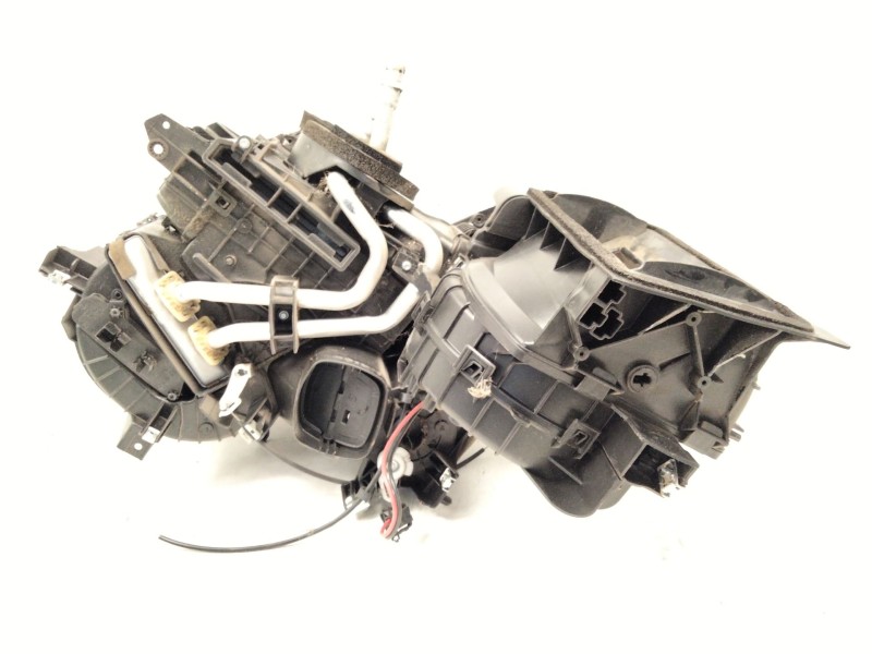 Recambio de calefaccion entera normal para renault kangoo profesional referencia OEM IAM 271102095R  