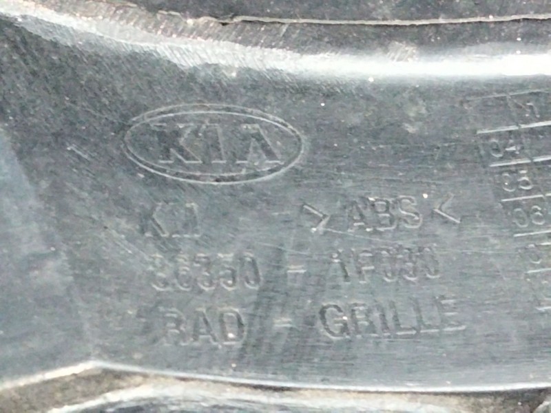 Recambio de rejilla delantera para kia sportage ii (je_, km) 2.0 crdi 4wd referencia OEM IAM   