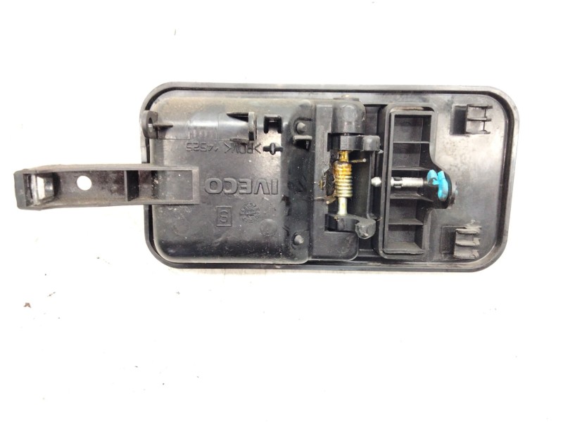 Recambio de maneta interior trasera derecha para iveco daily iv furgón 35c14 gv, 35c14 gv/p, 35s14 gv, 35s14 gv/p referencia OEM