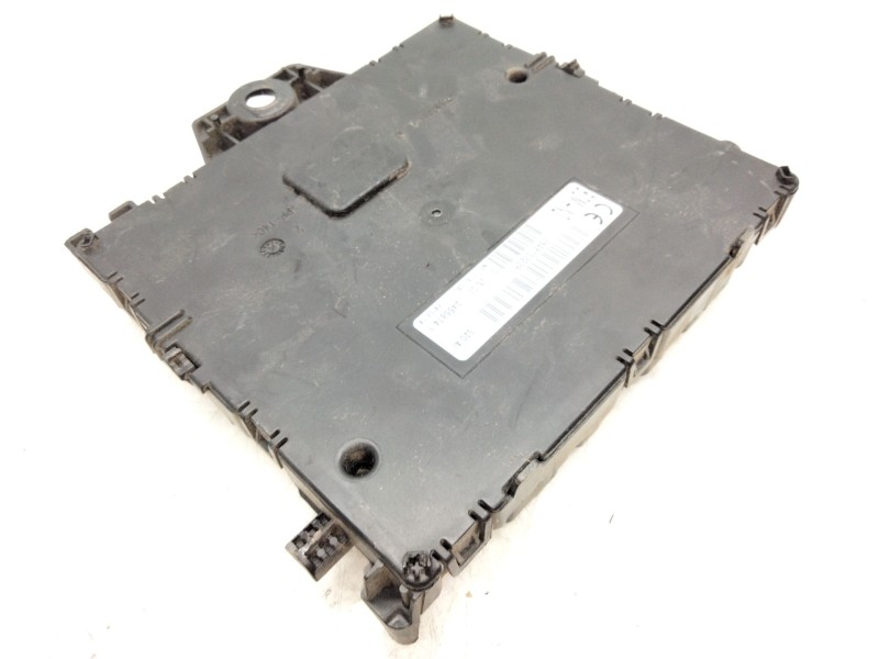 Recambio de modulo confort para renault kangoo profesional referencia OEM IAM 284B15323R  