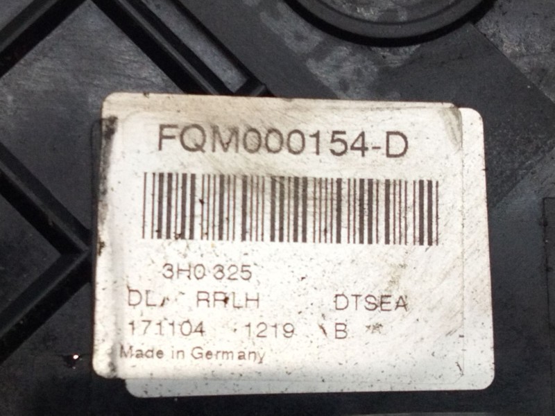 Recambio de cerradura puerta trasera izquierda para land rover discovery iii (l319) 2.7 td 4x4 referencia OEM IAM FQM000154D  