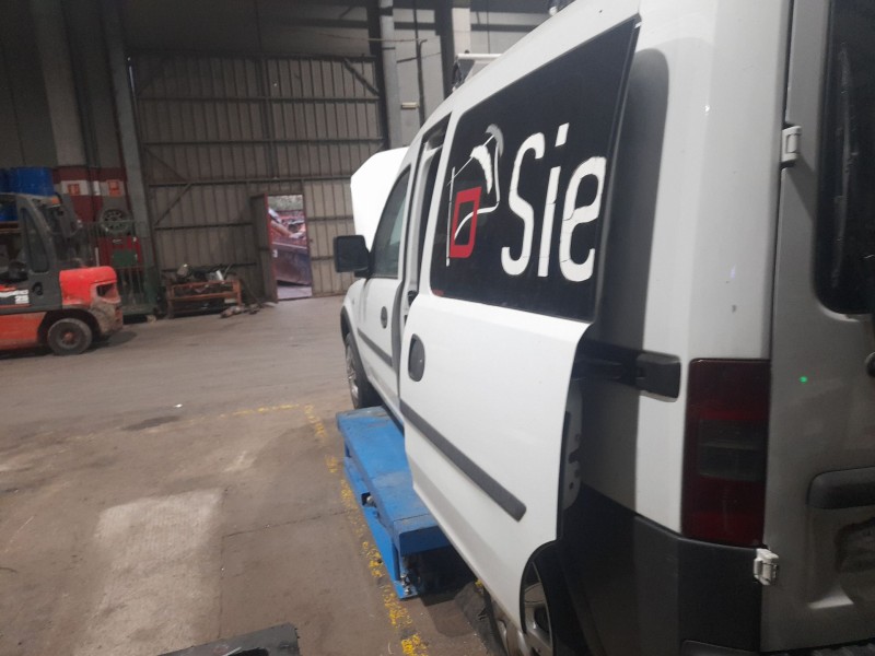 opel combo furgoneta/monovolumen del año 2009