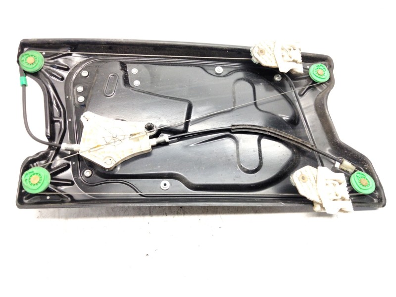 Recambio de elevalunas delantero izquierdo para land rover discovery iii (l319) 2.7 td 4x4 referencia OEM IAM D2R5A994730  